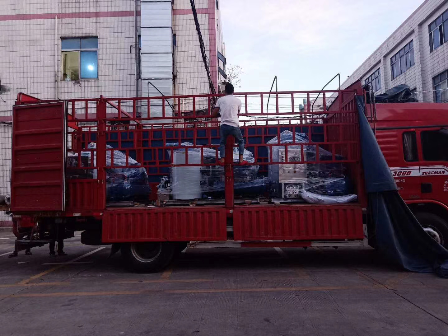 A59F8BE4D77DC72D04FC933CE05A6707