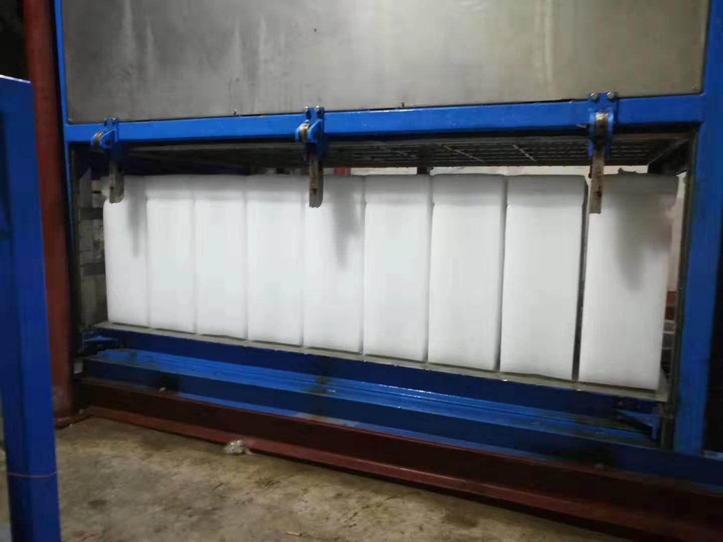 31048AC6E78C0D2A2C01EC8A667FAE17